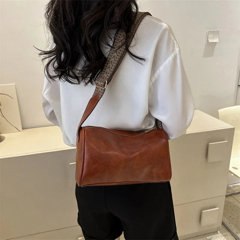 Trine™ | Vintage Skórzana Torebka Crossbody z Woven Regulowanym Paskiem