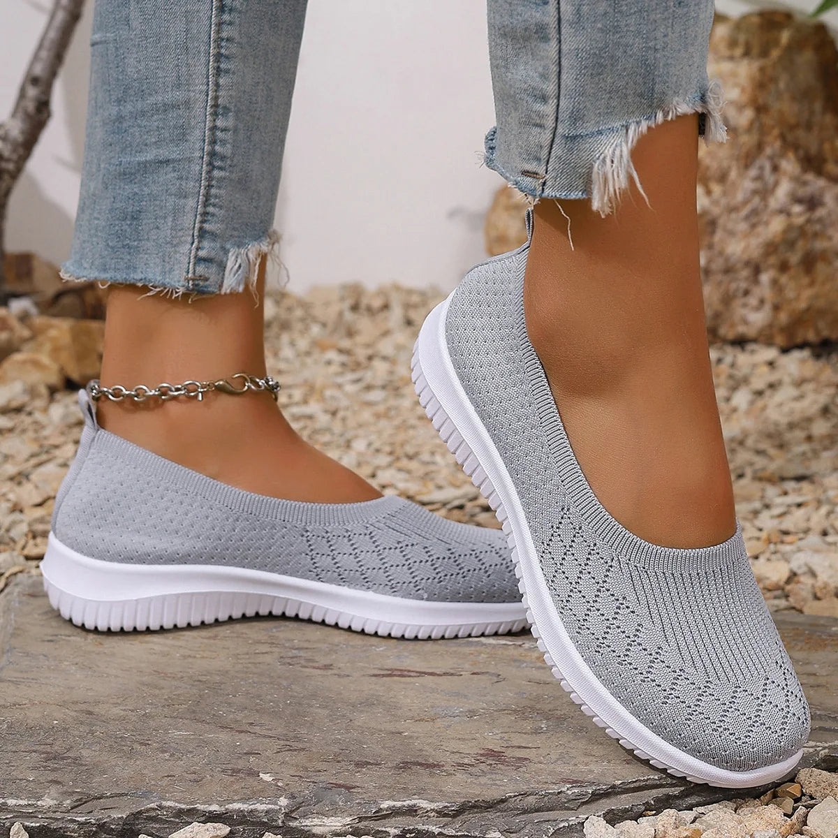 Damari | Sneakersy wsuwane z teksturowanej dzianiny