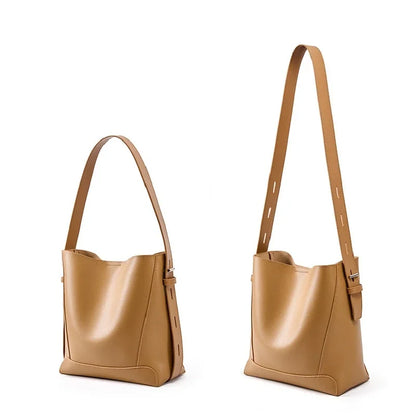 tine™ – Elegancka torebka na ramię w piaskowym odcieniu z uchwytem w formie paska